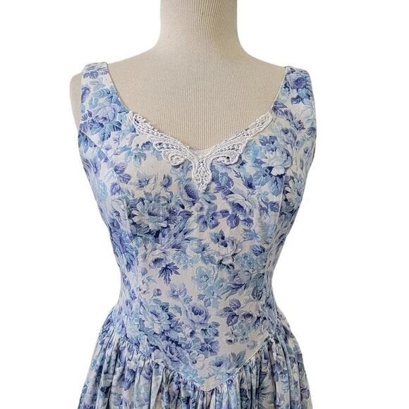Vintage Floral Lace V Back Tank Darted Traditional Dress Made In USA 100% Cotton - Picture 3 of 11